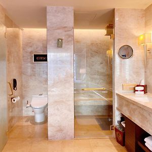 Deluxe Hollywood Twin Room